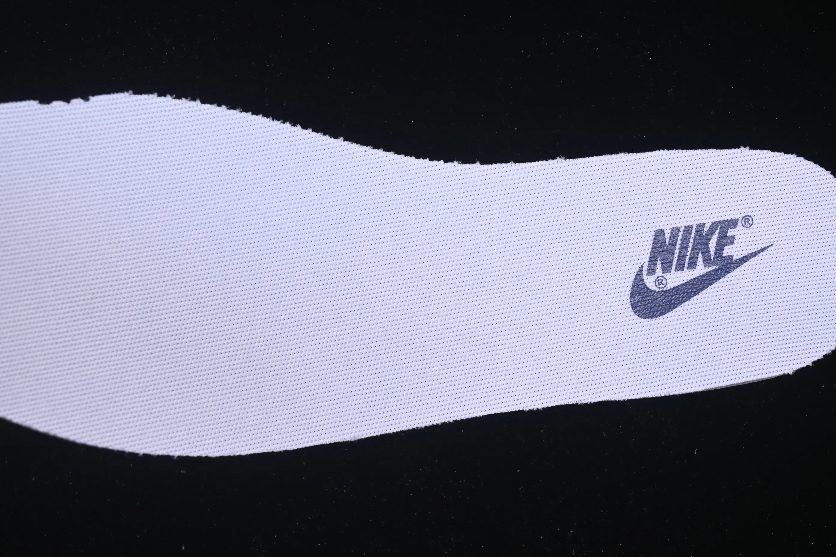 All categories Nk SB Dunk series Nk SB Dunk Low low-top sneakers Nike SB Dunk Low blue, white and gray color matching low-top casual sneakers IM2222-101